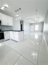 12 San Andres in Edinburg, TX - Foto de edificio - Building Photo
