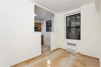 488 Ocean Pkwy in Brooklyn, NY - Building Photo - Building Photo