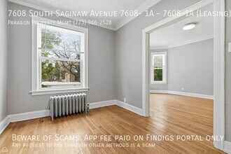 7608 S Saginaw Ave in Chicago, IL - Building Photo - Building Photo
