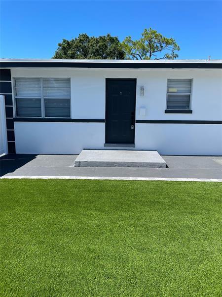 1886 41 in Vero Beach, FL - Building Photo