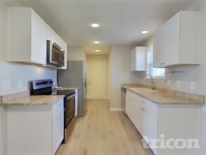 1612 Robert Rd in Columbia, TN - Building Photo - Building Photo