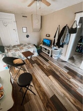 104 E Boston Ave, Unit 4 in Indianola, IA - Building Photo - Building Photo