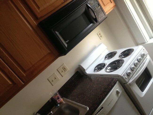 15 Colborne Rd, Unit 5 photo'