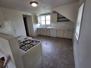 288 Sherwood St, Unit A in Morgantown, WV - Building Photo - Building Photo