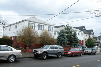 2455 NW Lovejoy St in Portland, OR - Building Photo - Building Photo