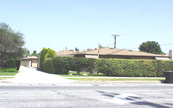1404 S Del Mar Ave in San Gabriel, CA - Foto de edificio