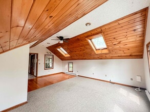 32 Lima St, Unit 2 in Meriden, CT - Building Photo - Building Photo