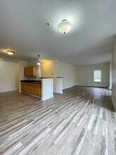 12 Humphreys Pl, Unit 8 in Boston, MA - Foto de edificio - Building Photo