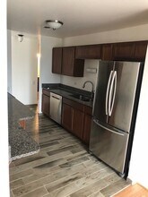 425 Walnut Creek Rd in Lisle, IL - Building Photo - Building Photo