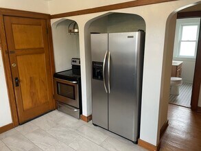 2100-2102 S 85th St in West Allis, WI - Building Photo - Building Photo