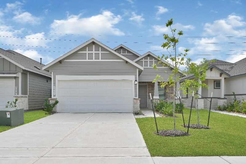 8043 Cypress Bonsai Dr in Cypress, TX - Foto de edificio