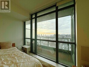 8 Charlotte St in Toronto, ON - Building Photo - Building Photo