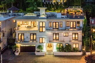 8827 Evanview Dr in Los Angeles, CA - Building Photo - Building Photo