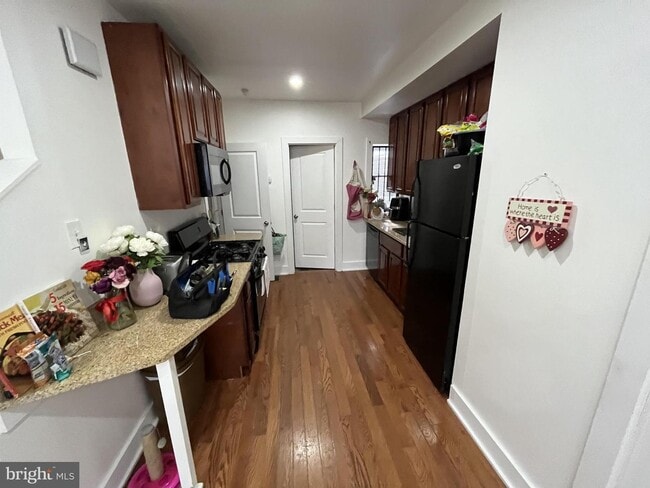 1704 Arlington St in Philadelphia, PA - Building Photo - Building Photo