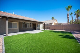 11119 River Hills Ln in Las Vegas, NV - Building Photo - Building Photo