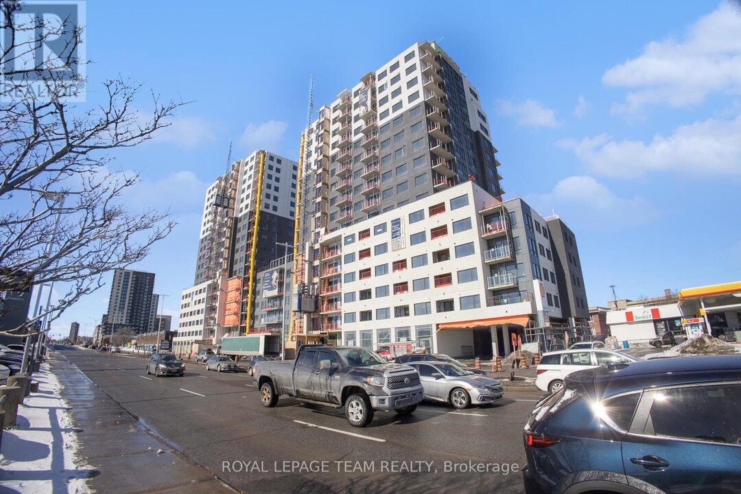 1655-1655 Carling Ave in Ottawa, ON - Building Photo