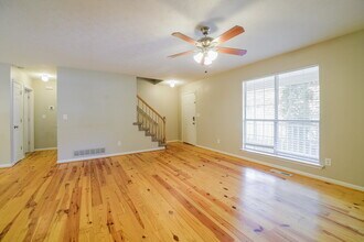 4162 Sterling Pointe Dr in Douglasville, GA - Building Photo - Building Photo