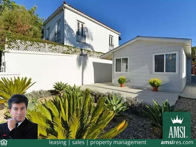 property at 1249 Torrey Pines Rd