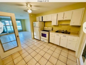21 Rivershore Dr in Ormond Beach, FL - Building Photo - Building Photo