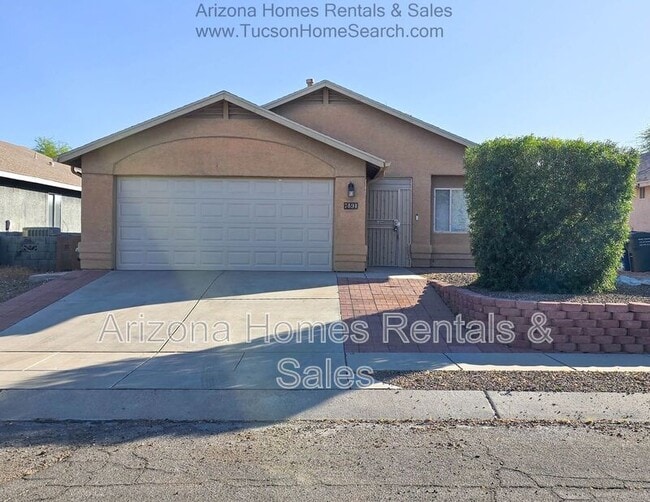 property at 7891 S Lennox Ln