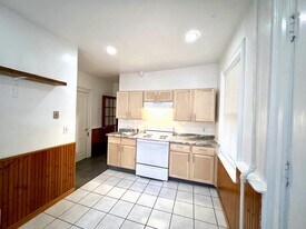 1539 N Jackson St, Unit #2  Rear in Milwaukee, WI - Building Photo