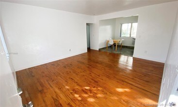 745 83rd St-Unit -1 in Miami Beach, FL - Foto de edificio - Building Photo