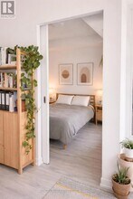 38 Howard Park Ave in Toronto, ON - Building Photo - Building Photo