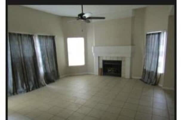 8635 Ridge Flower Dr in San Antonio, TX - Building Photo - Building Photo