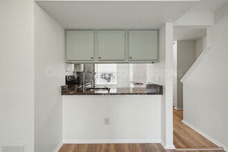 1664 Harvest Green Ct in Reston, VA - Building Photo - Building Photo