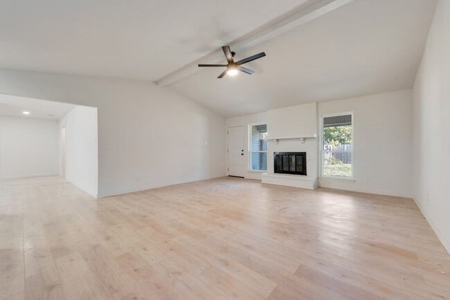 4214 Osage Dr, Unit 308-A in Rowlett, TX - Building Photo - Building Photo