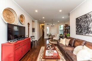 839 Lyman Ave, Unit 2 in Oak Park, IL - Building Photo