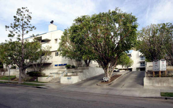 Enclave Apartments in Los Angeles, CA - Building Photo - Building Photo