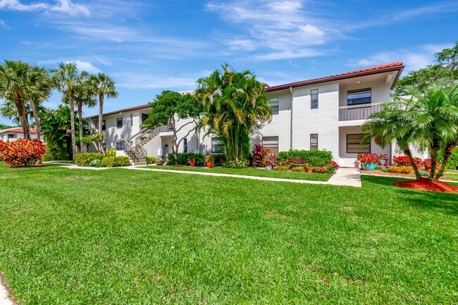 21553 Cypress Hammock Dr in Boca Raton, FL - Building Photo - Building Photo