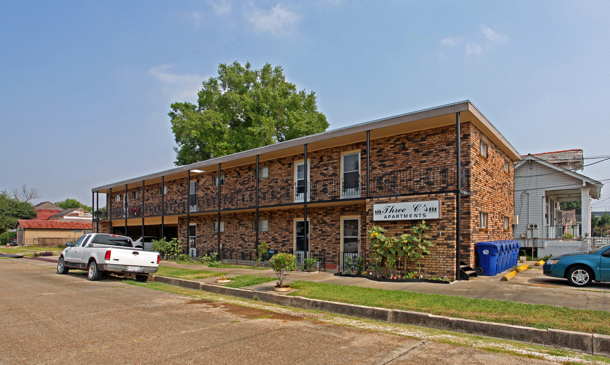 739 Hancock St in Gretna, LA - Building Photo