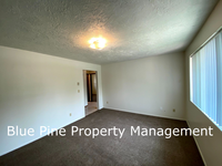 252 W 19th St in Idaho Falls, ID - Foto de edificio - Building Photo