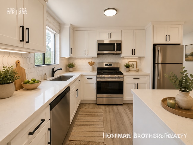 5440 Carlton Way, Unit 103