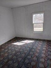 6220 Brooklyn Rd in Jackson, MI - Foto de edificio - Building Photo