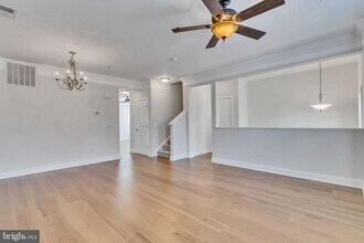 15229 Lancashire Dr in Leesylvania, VA - Building Photo - Building Photo