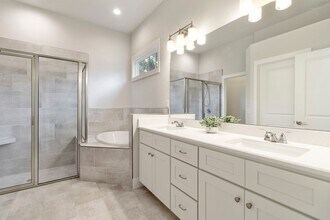 413 NW 2nd St in Gainesville, FL - Building Photo - Building Photo