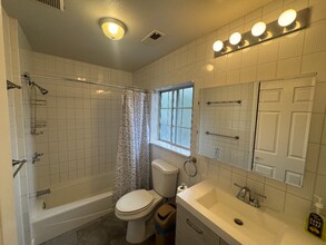 546 E Delno Dr in Millcreek, UT - Building Photo - Building Photo