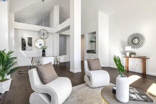 3419 Park Pl in Pleasanton, CA - Building Photo