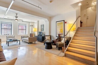 453 Washington St in Boston, MA - Building Photo - Building Photo