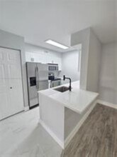 2831 N Oakland Forest Dr, Unit 108 in Oakland Park, FL - Building Photo - Building Photo