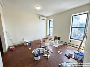 12 Regal St, Unit 3 in Boston, MA - Building Photo - Building Photo