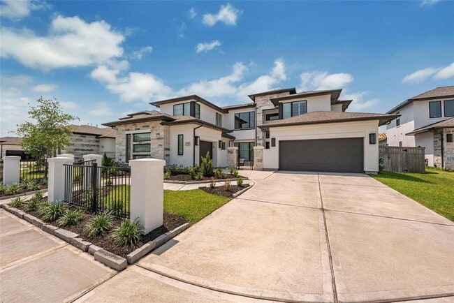 property at 9019 Orchard Cv