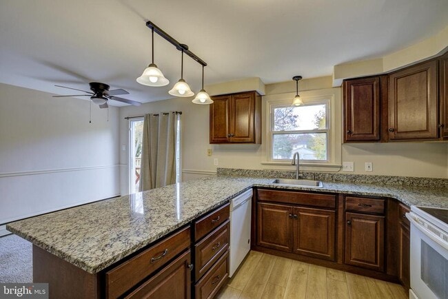 107 E 6th St in Lansdale, PA - Building Photo - Building Photo