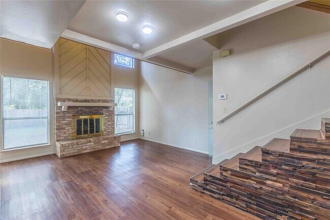 3901 Knollwood Dr in Austin, TX - Building Photo - Building Photo