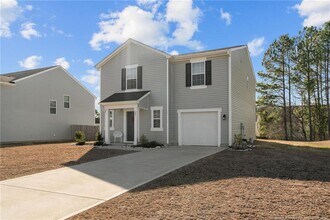 287 Hallow Oak St in Spring Lake, NC - Building Photo - Building Photo