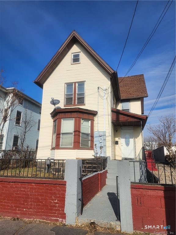 141 Hicks St in Bridgeport, CT - Building Photo - Building Photo