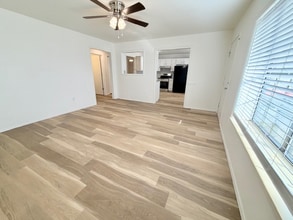 506 Cormay Ct, Unit B in Springdale, AR - Foto de edificio - Building Photo